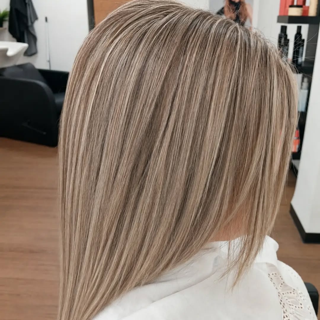 Mechas rubio con luz y movimiento – mechas en Vera, Almería